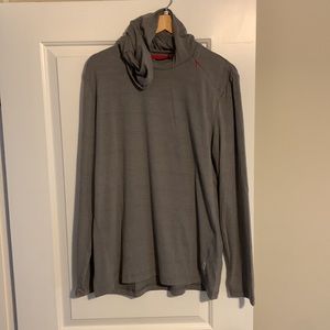 Avalanche Supply Company Gray Long Sleeve Hoodie. Size Large.